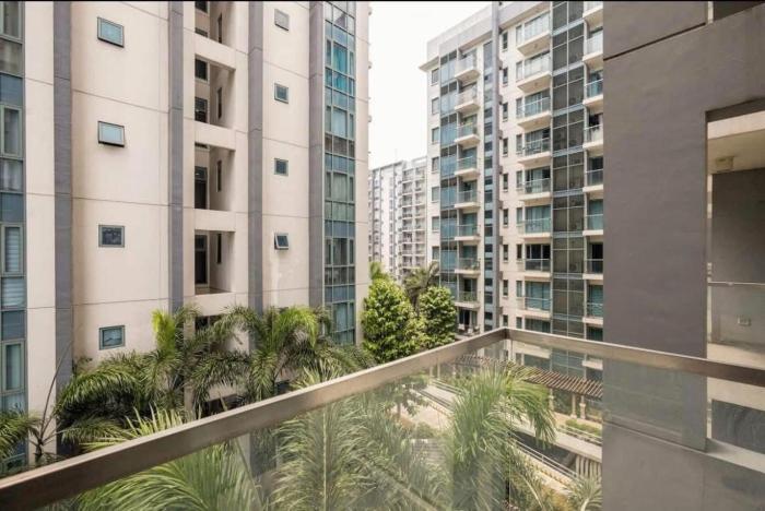 1 Bedroom Apartment Condo Across Manila Airport NAIA T3