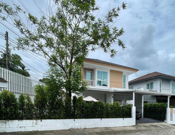 Spacious Modern Home & Garden Perfect for Families