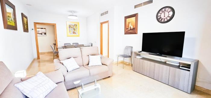 Apartment in San Pedro de Alcántara-Marbella with private parking