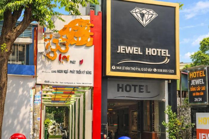 Jewel Hotel