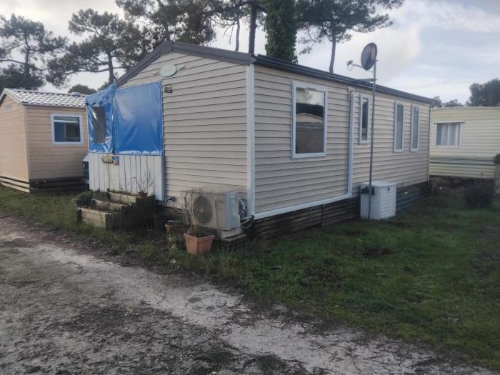 Le mobil home bleu !