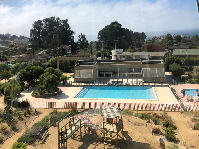 Depto terraza techo condominio Algarrobo