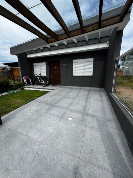 Excelente casa com piscina próx ao Mar