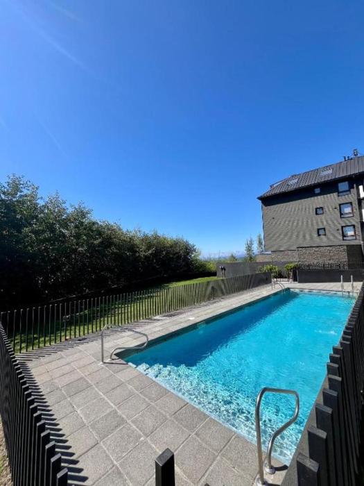 Pewun frente al Lago Villarrica