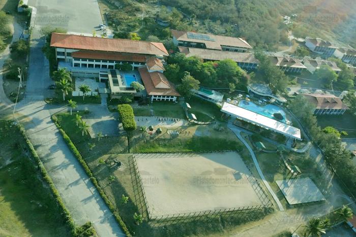 FLAT MONTE CASTELO 4 QUARTOS MELHOR LOCALIZAÇÃO GRAVATÁ- Pe