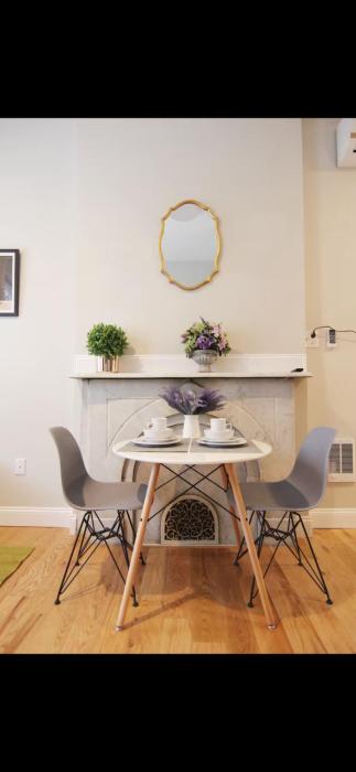 Bright Private Apartment in University city