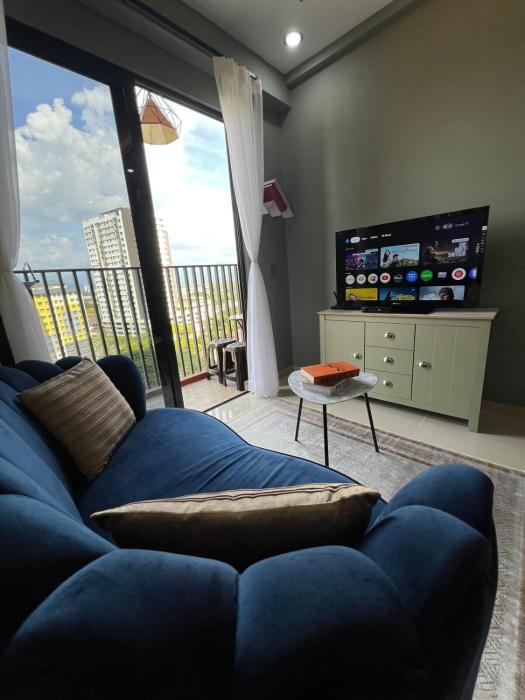 Modern Two Bedroom Ipoh City Apartment with Pool, Gym and Free Parking
