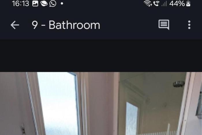 Rhyl Lodge Retreat - Cozy 3 Bedroom Escape