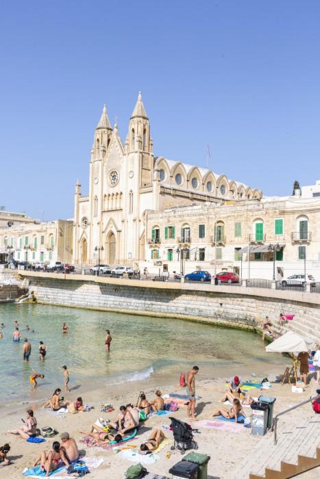 Sliema Suite by the sea