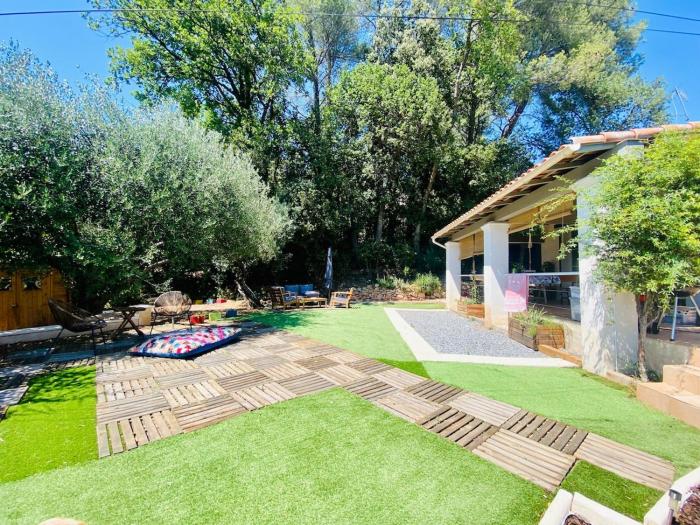 Charmante villa avec piscine