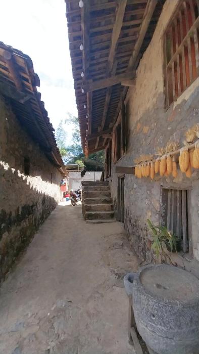 Triệu hoan homestay nhà sàn đá cổ làng đá cổ Khuổi