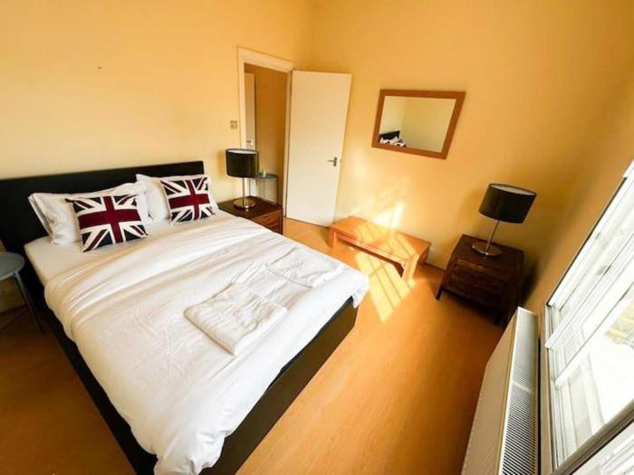 Spacious and bright flat in Stockwell