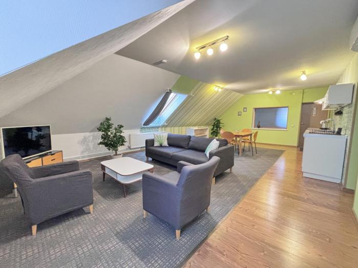 L apartamentai su nemokamu parkingu