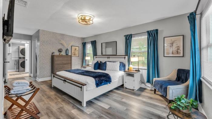 Sleeps 16+, Sports Team Friendly, Pet Friendly