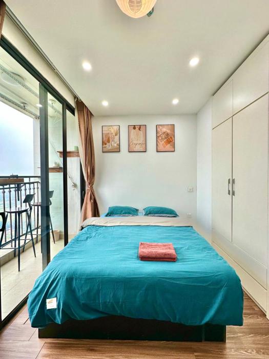 High Floor, Open View Next Marriott Hotel