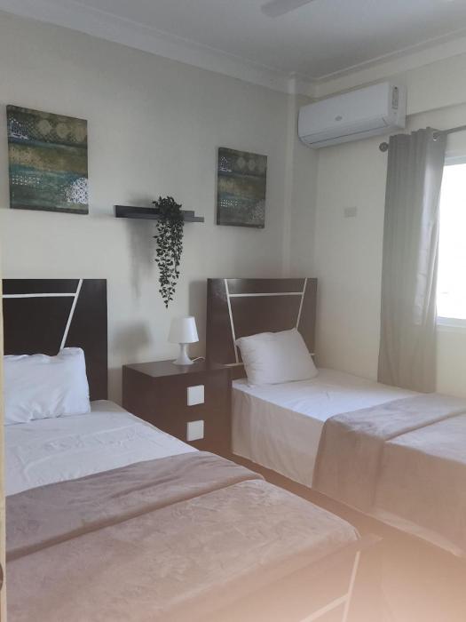 2 Bdrm, 1 Bath, Wifi, Near River and Beach, 2R