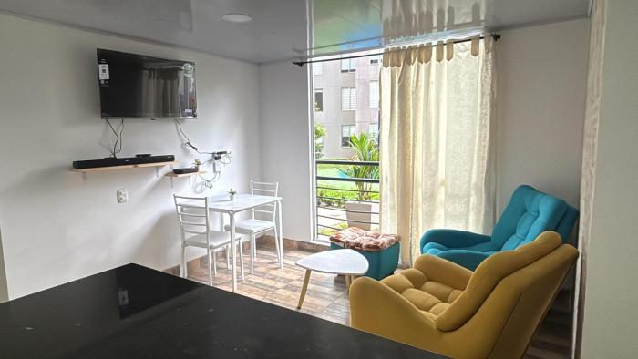 Apartamento 1 piso en conjunto Amarilo