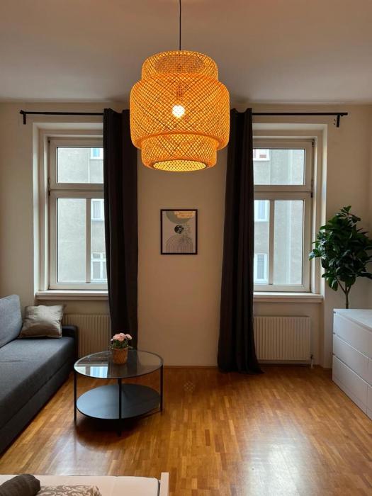 90 m2 Spacious Apartment with Free Parking