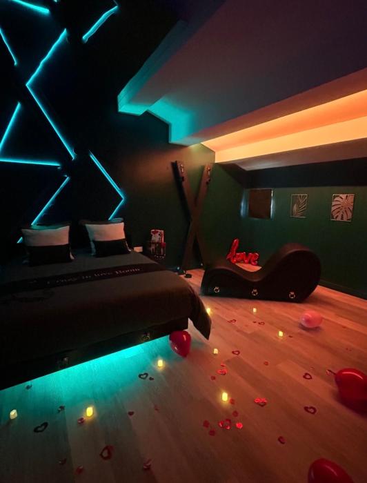 Suite crazin Love Room, jacuzzi, cinéma, Camargue