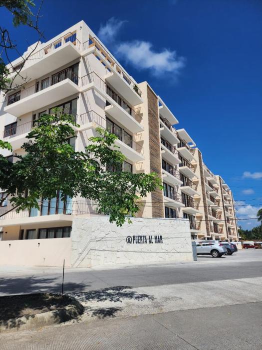 Isla del Amor apartment with river and beach access