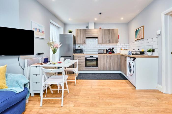 Graded Seaside Apt by the Harbour - Princess Red 2