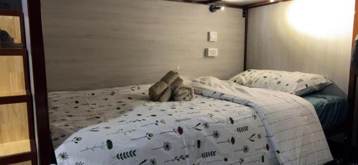 Lesbase Women Hostel