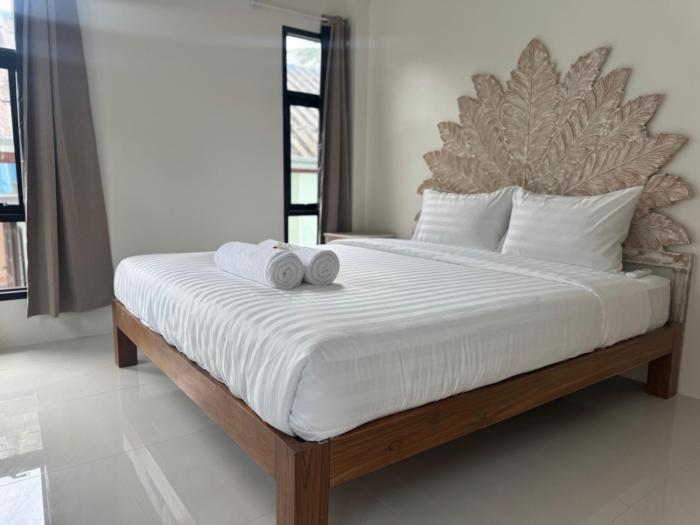 Glasshouse 2 - 2 bed house close to Chaloklum beach