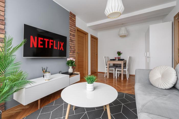 Lumina apartment near center of Warsaw