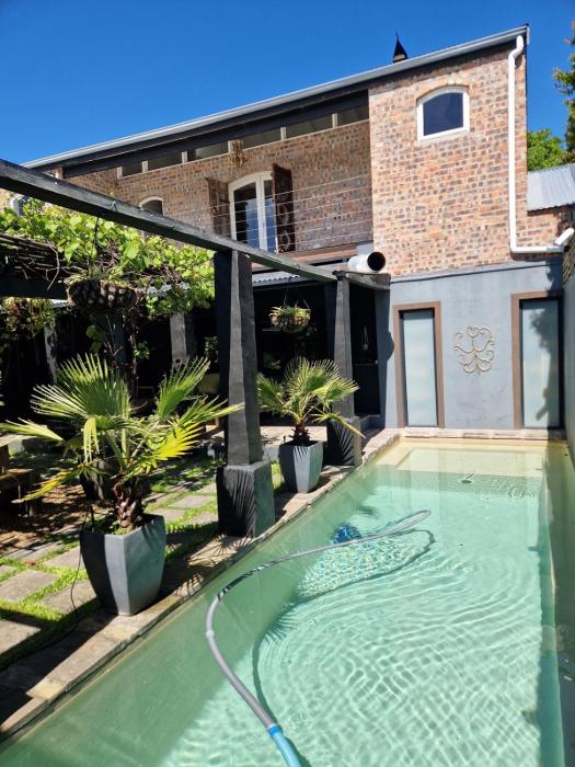 CLEMENT ONE, a villa for family & friends