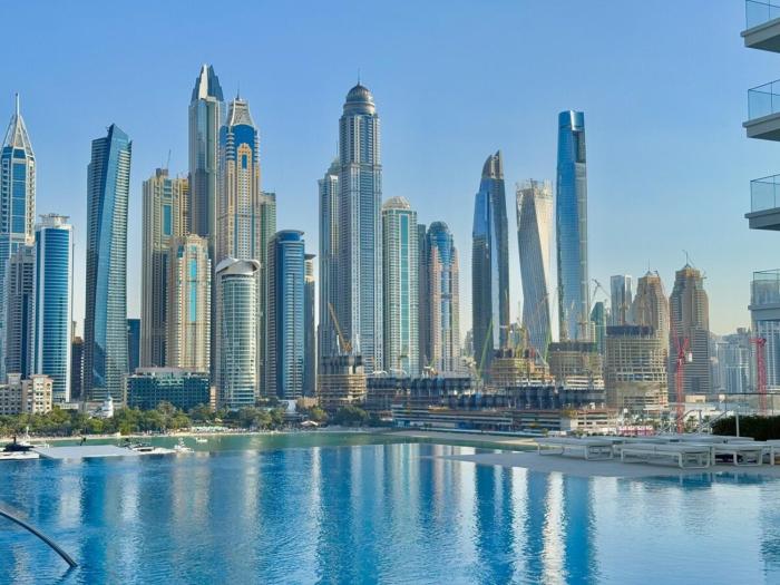 BRAND NEW 2 BDR apartment with beach access