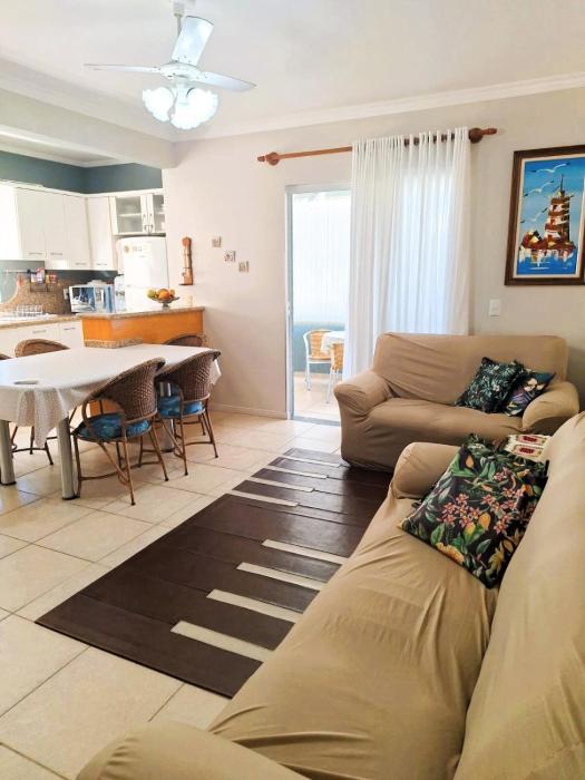 Apartamento do Sol - 2 quartos, completo, 300m da praia