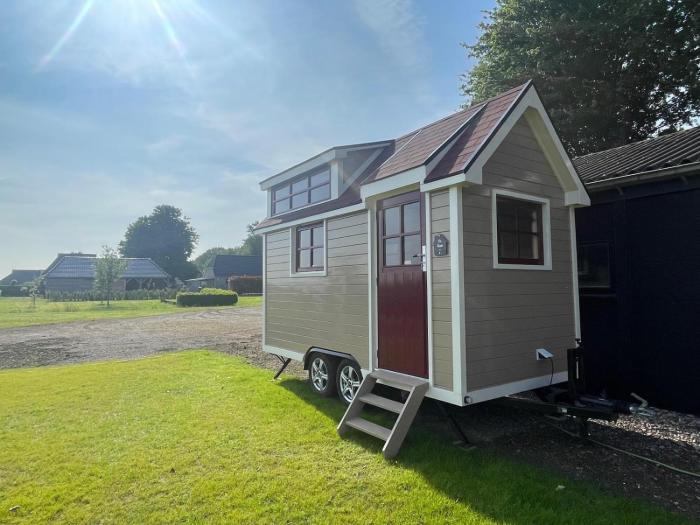 Prachtig Tiny House De Hutte
