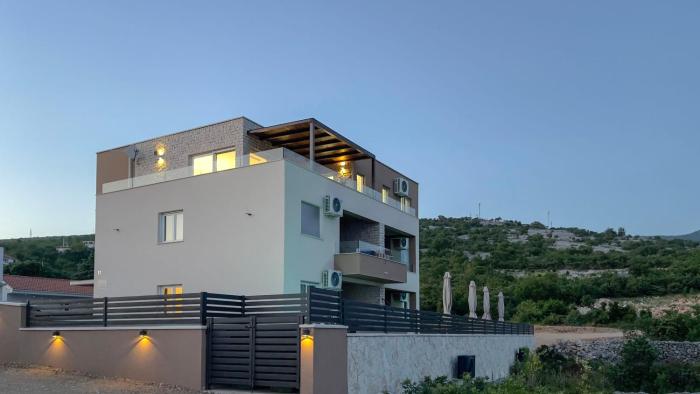 Apartments King and Queen 2