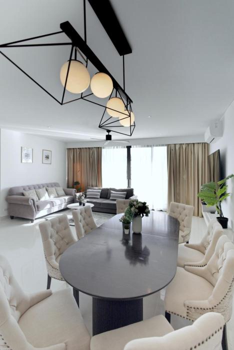 Spacious 3BR Sea-View Condo Resort Amenities 2708