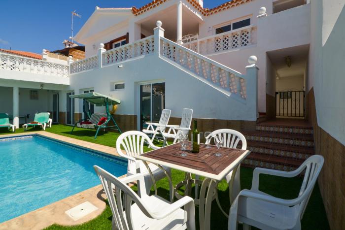 Holiday Villa with Private Pool