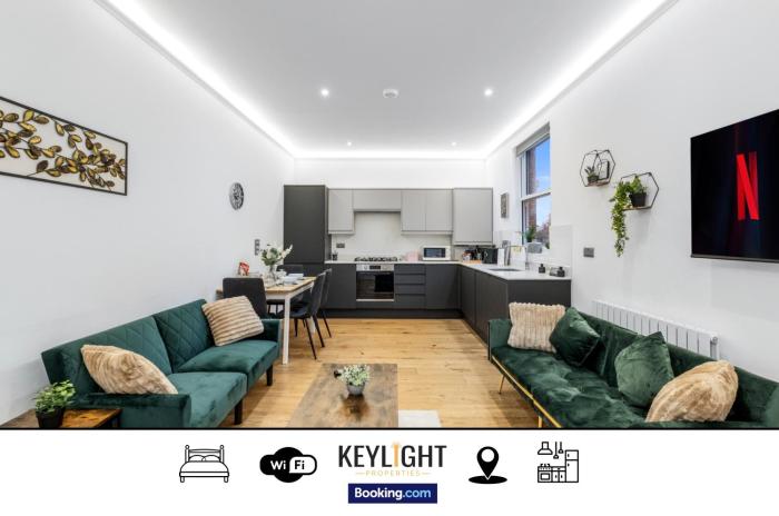 2 Bedroom Flat By Key Light Properties Short Lets & Serviced Accommodation Greater London - Great for Contractors, Group and Family