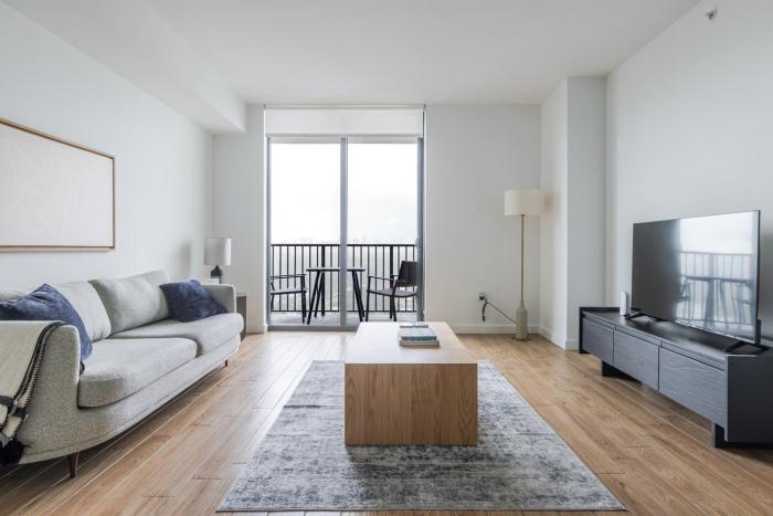 Blueground Little Havana pool nr Coral Gables MIA-170