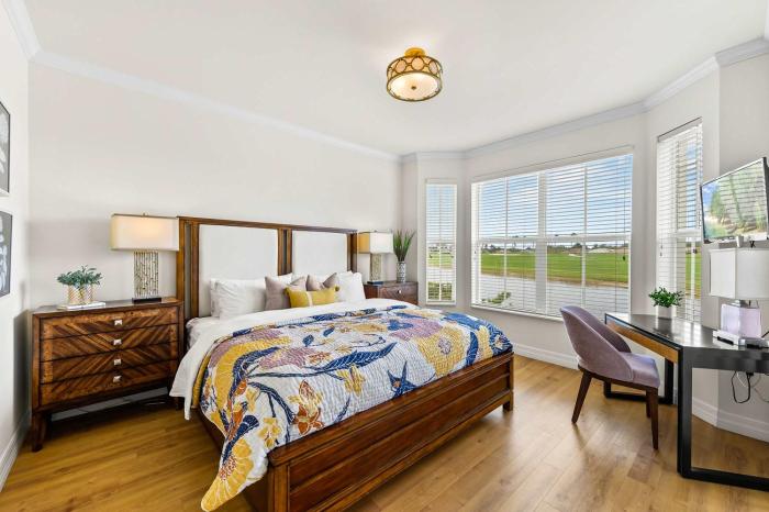 Catina - Freshly renovated stylish 2BR 2BA condo in Lely Resort with lake & golf course views private lanai and access to pool gym tennis and more! Prime location just minutes from Naples beaches and 5th Ave, perfect for a relaxing Florida getaway!