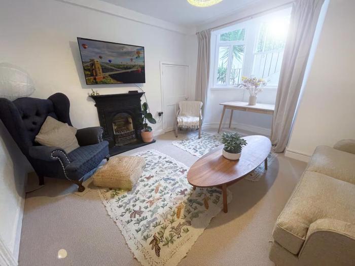 Clifton Village Apartment