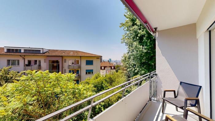 Big studio with balcony - Sun 14