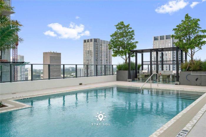 High Rise Haven with Pool Cowork & Spa in Miami