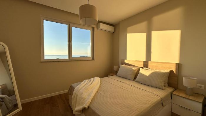 Sunrise Vista Suite - Golem