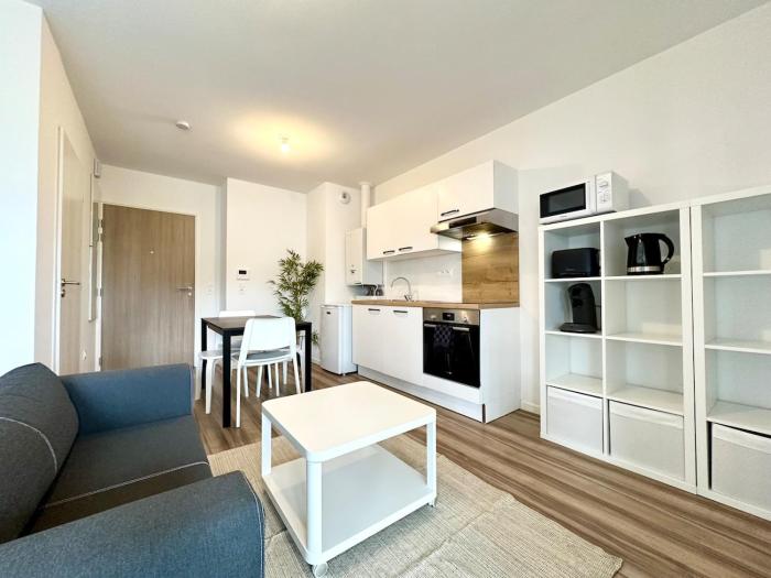 LÉmeraude - Proche Hôpital - Parking - Clim - Fibre - Terrasse