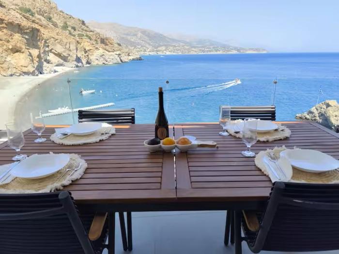 Maridaki Eunoia Blue Bay Suite