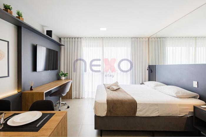 Apartamento business de alto padrão no Go24 com piscina