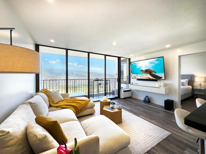 37Fl Renovated Gem Near Waikiki Beach with Parking