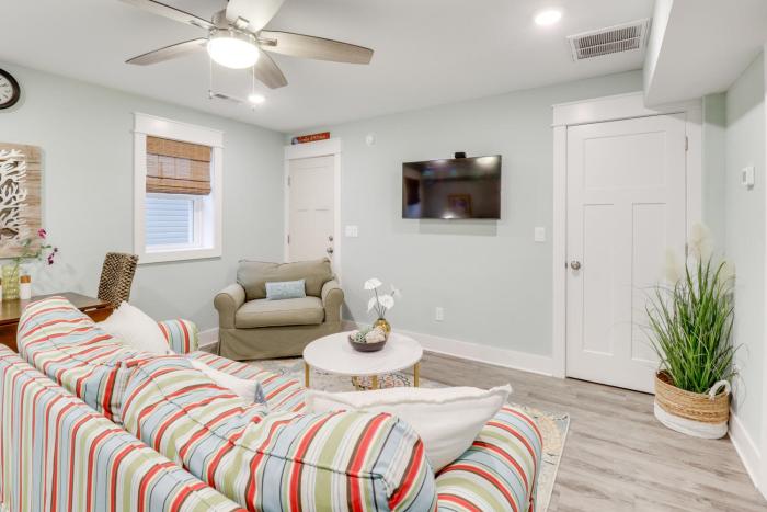 Walk to Beach Apt with Private Hot Tub!