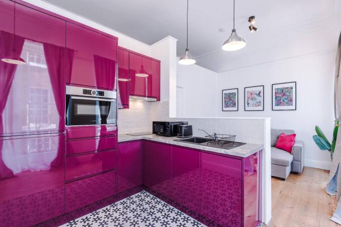 Parliament St Apt 2 - Central Hull - Sleeps 4