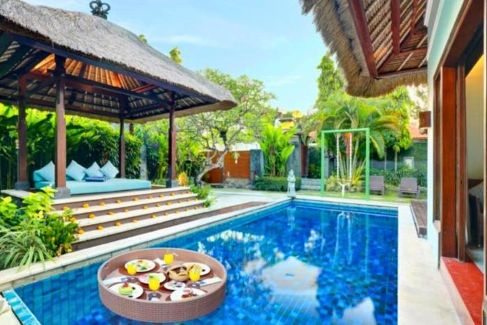 Malayna Comfortable 2 BR Royal Private Pool Villa
