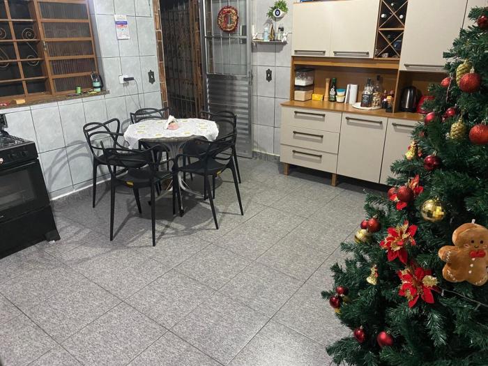 Casa perto da praia do Perequê-Açú e orla do Itaguá